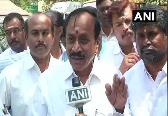 bjp leader h.raja press meet at karaikudi 